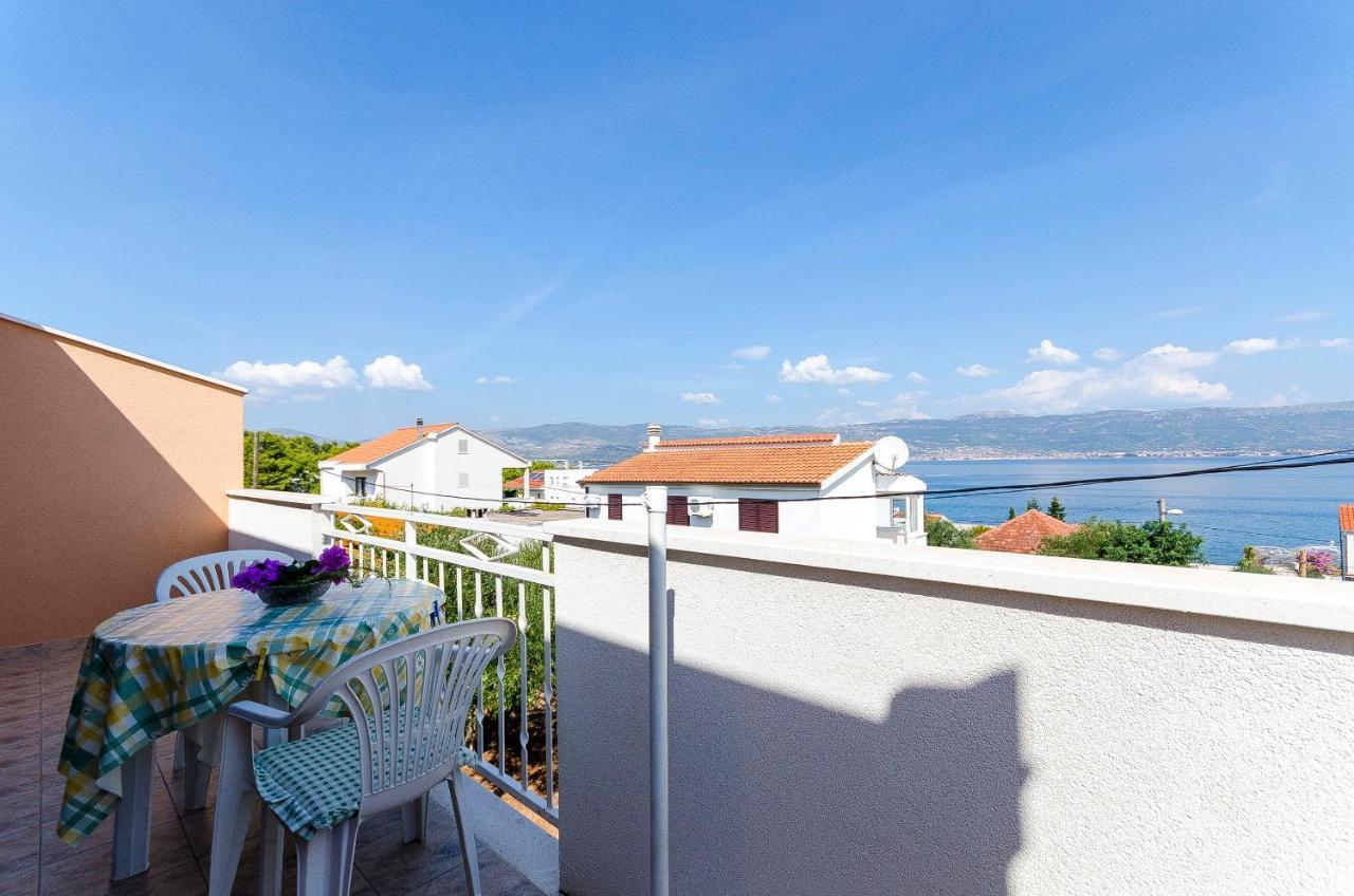 Apartments Milka Слатине Экстерьер фото