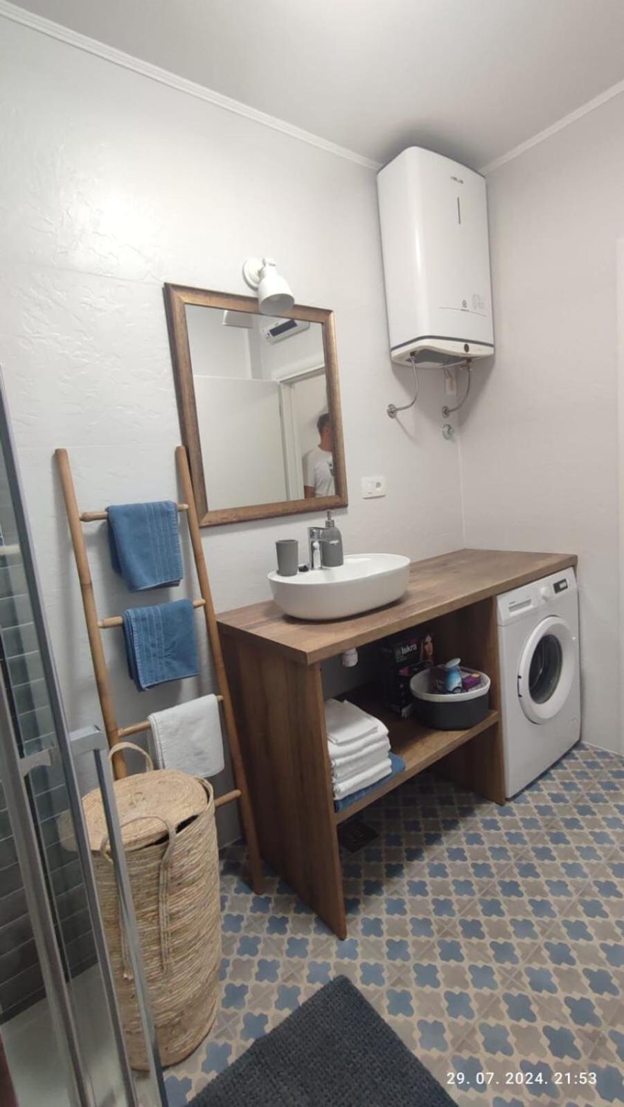 Apartments Milka Слатине Экстерьер фото